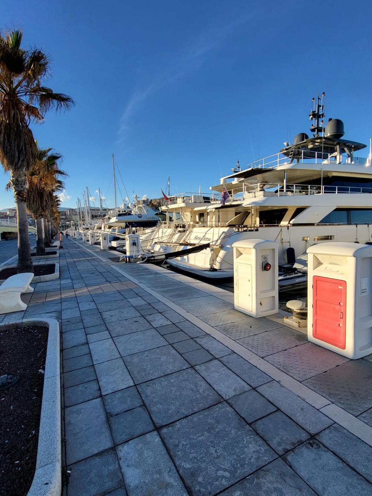 The Shell - New Interior Look But Same Old Charme 200Mt From The Sea With Garden And Parking Nearby Lejlighed Imperia Eksteriør billede